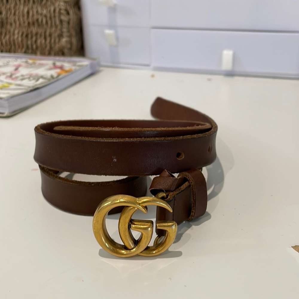 Gucci small leather belt.
